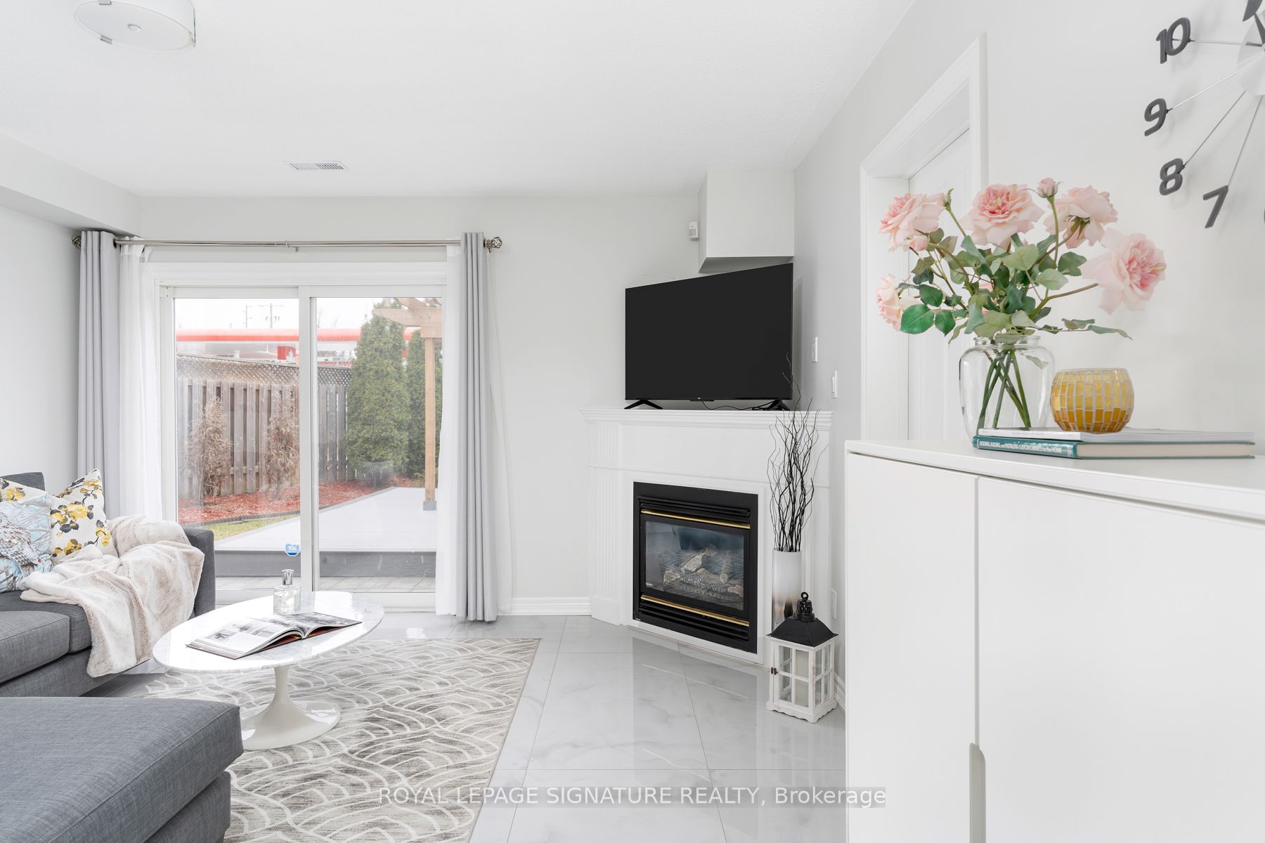 10719 Bathurst Street, #12