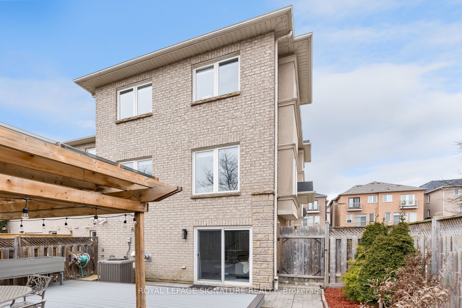 10719 Bathurst Street, #12