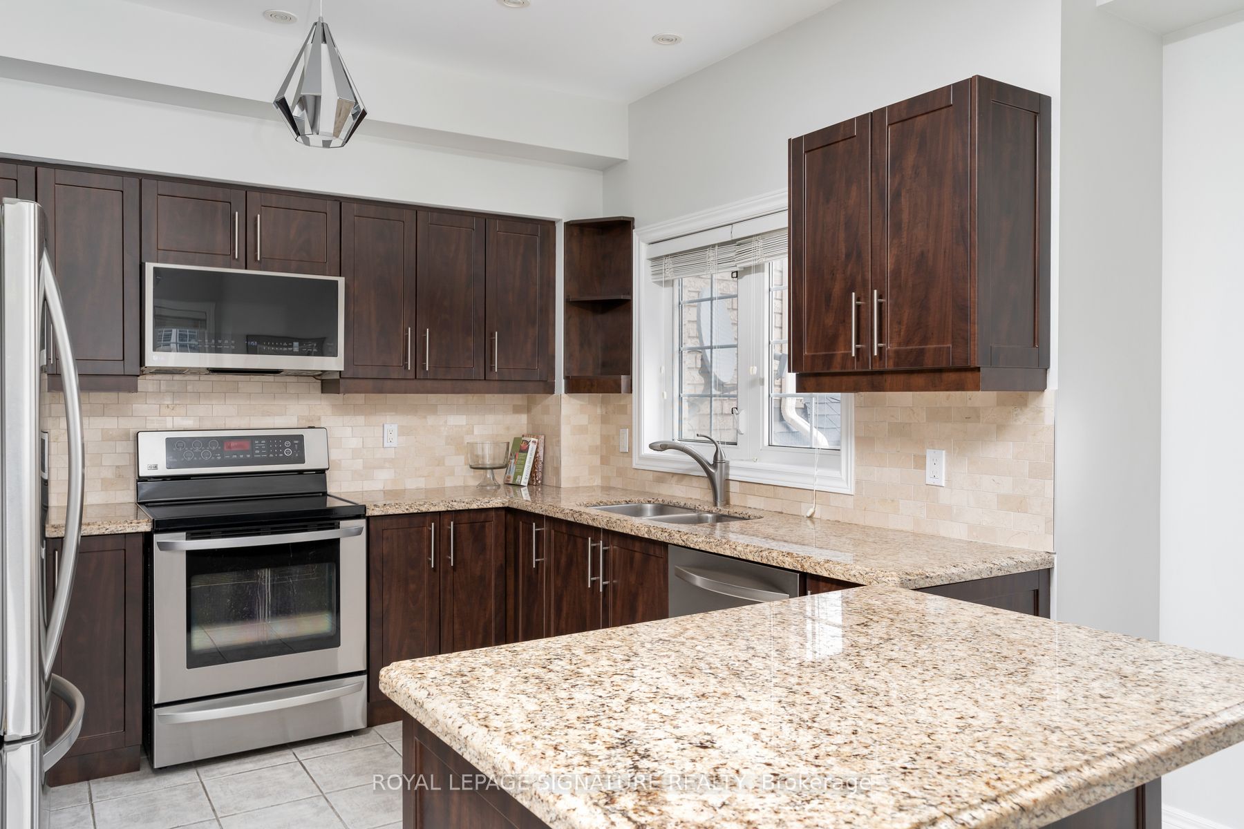 10719 Bathurst Street, #12