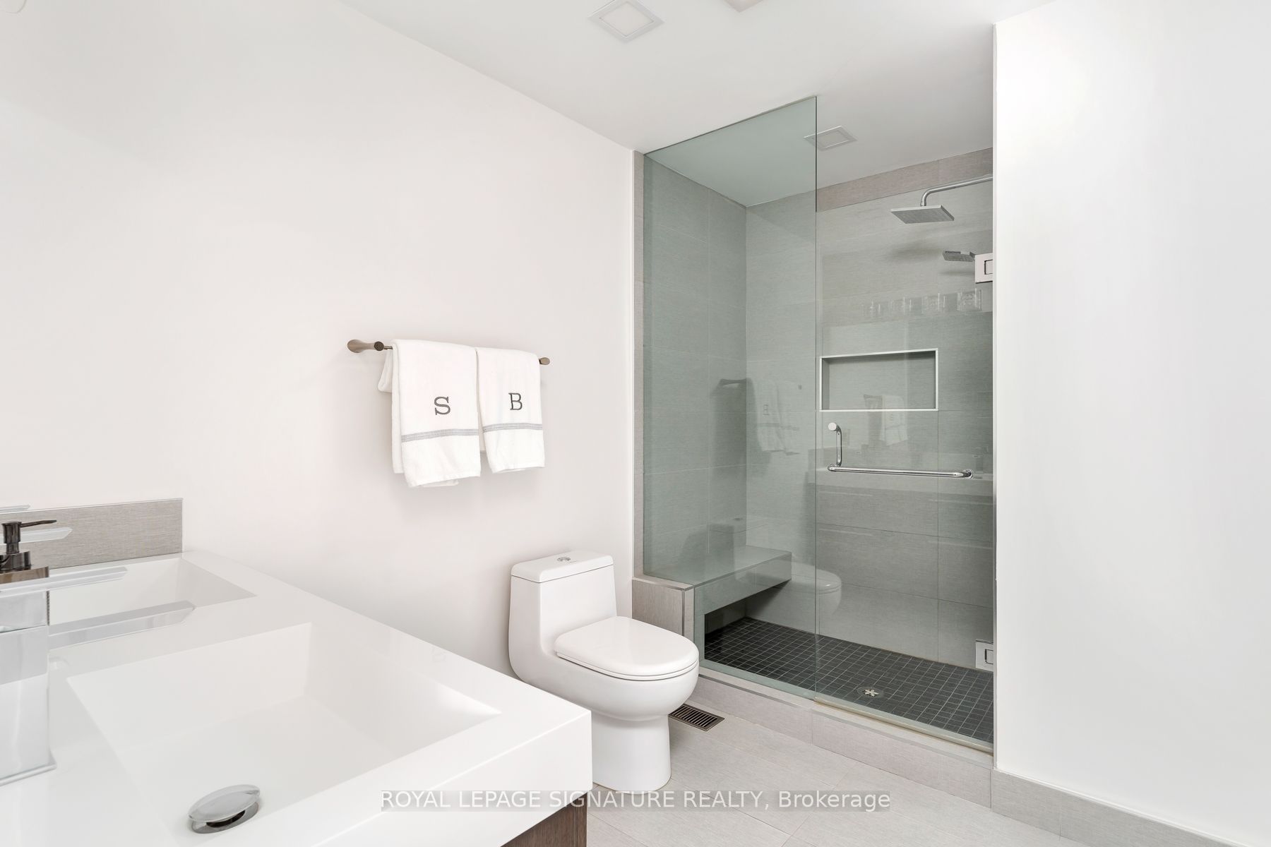 10719 Bathurst Street, #12