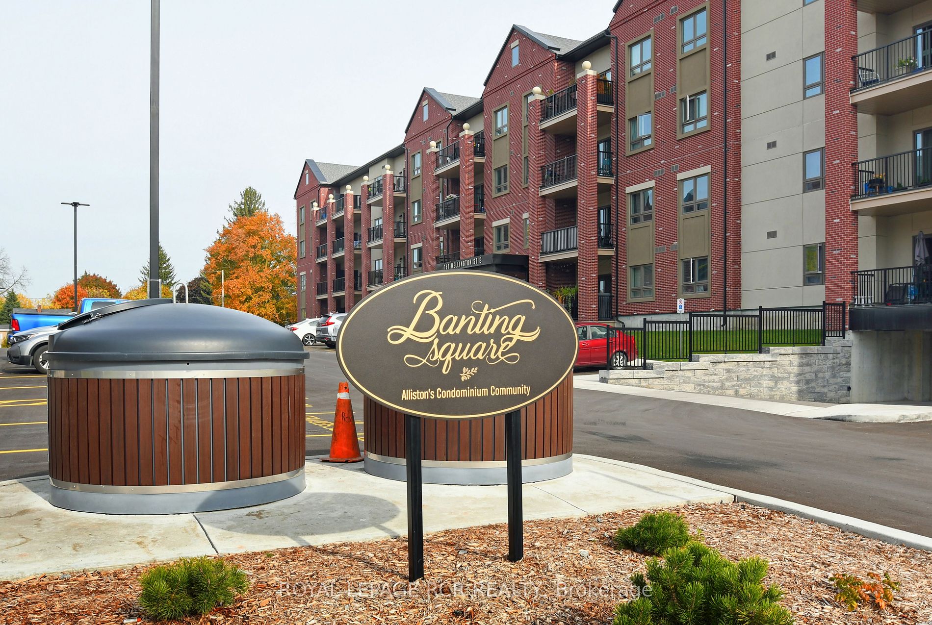 157 Wellington Street E, #105