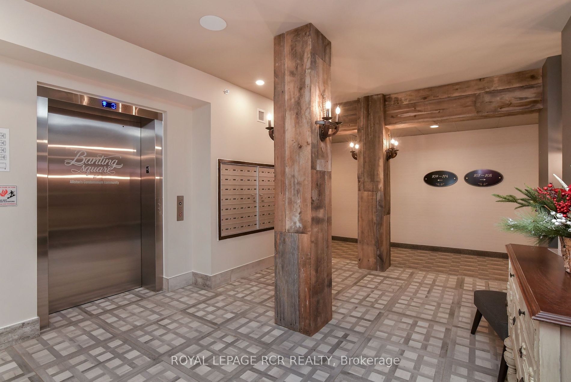 157 Wellington Street E, #105
