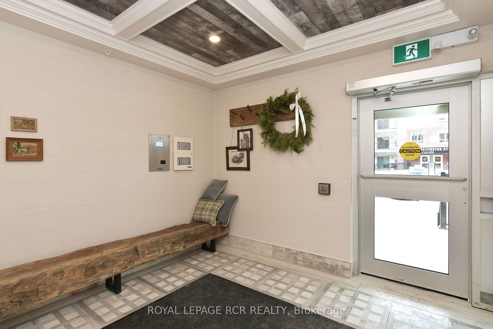 157 Wellington Street E, #105