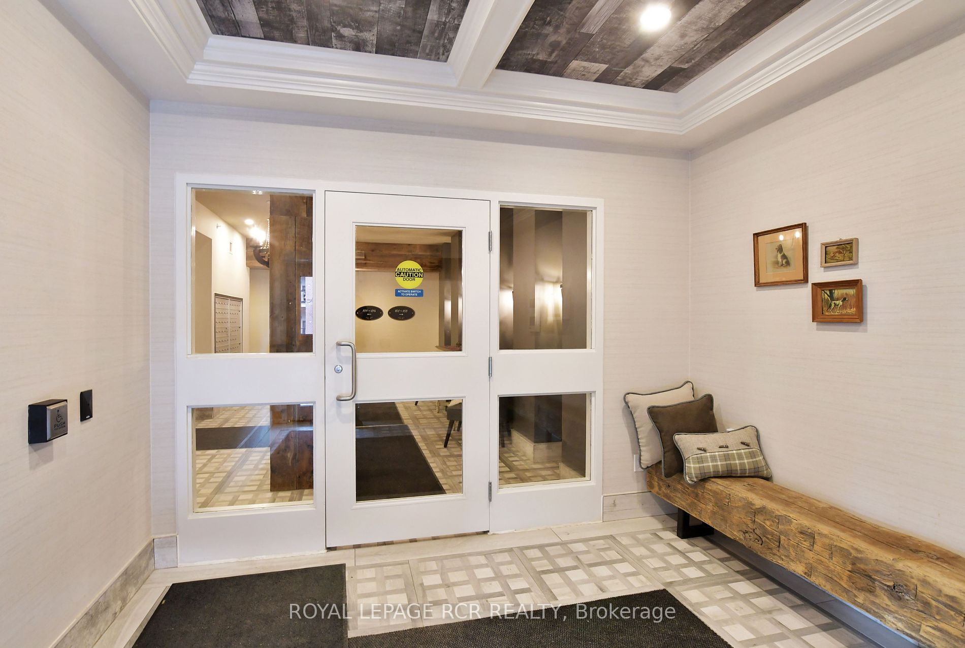 157 Wellington Street E, #105