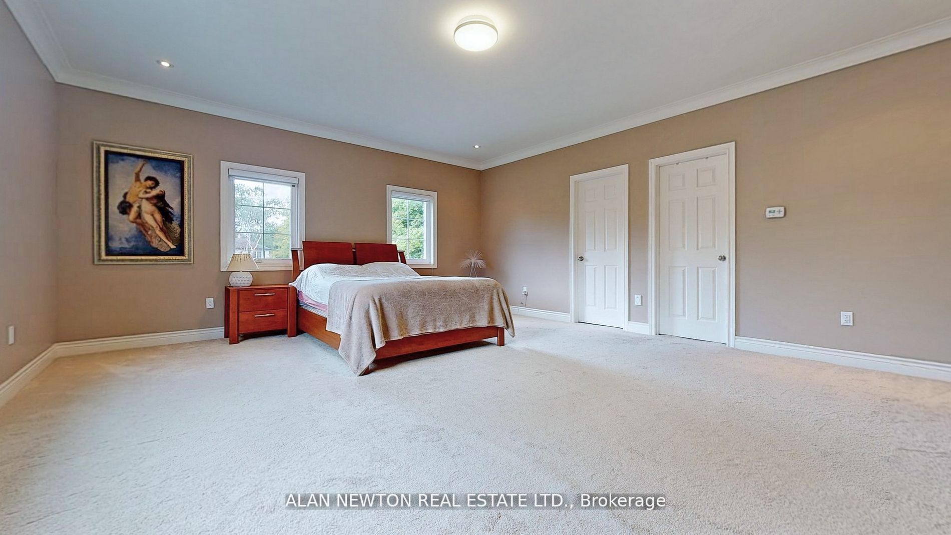 15 Laureleaf Rd