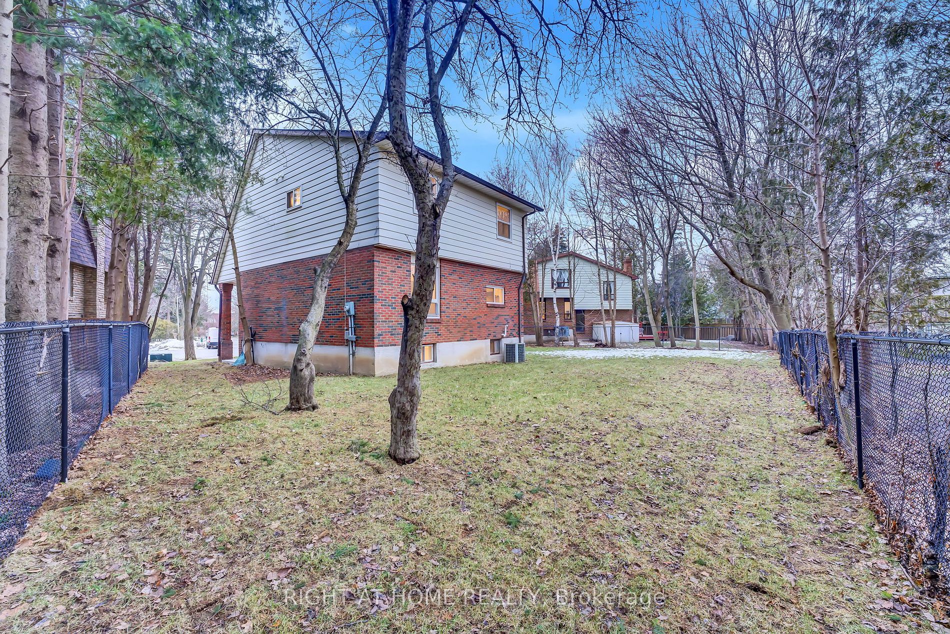 20 Hester Court