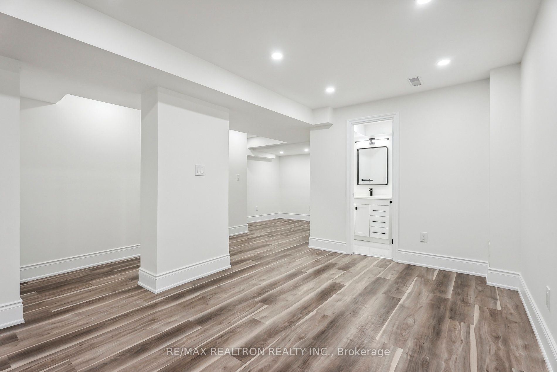 2 Mary Gapper Cres, #9