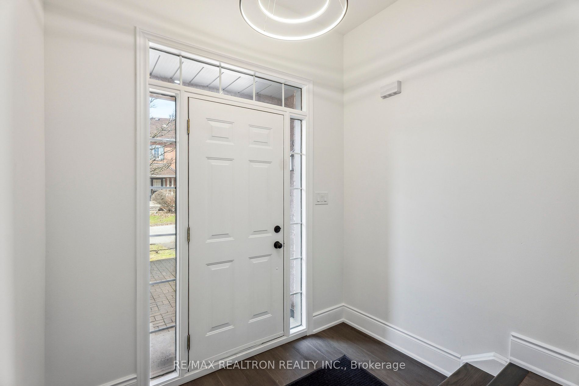 2 Mary Gapper Cres, #9
