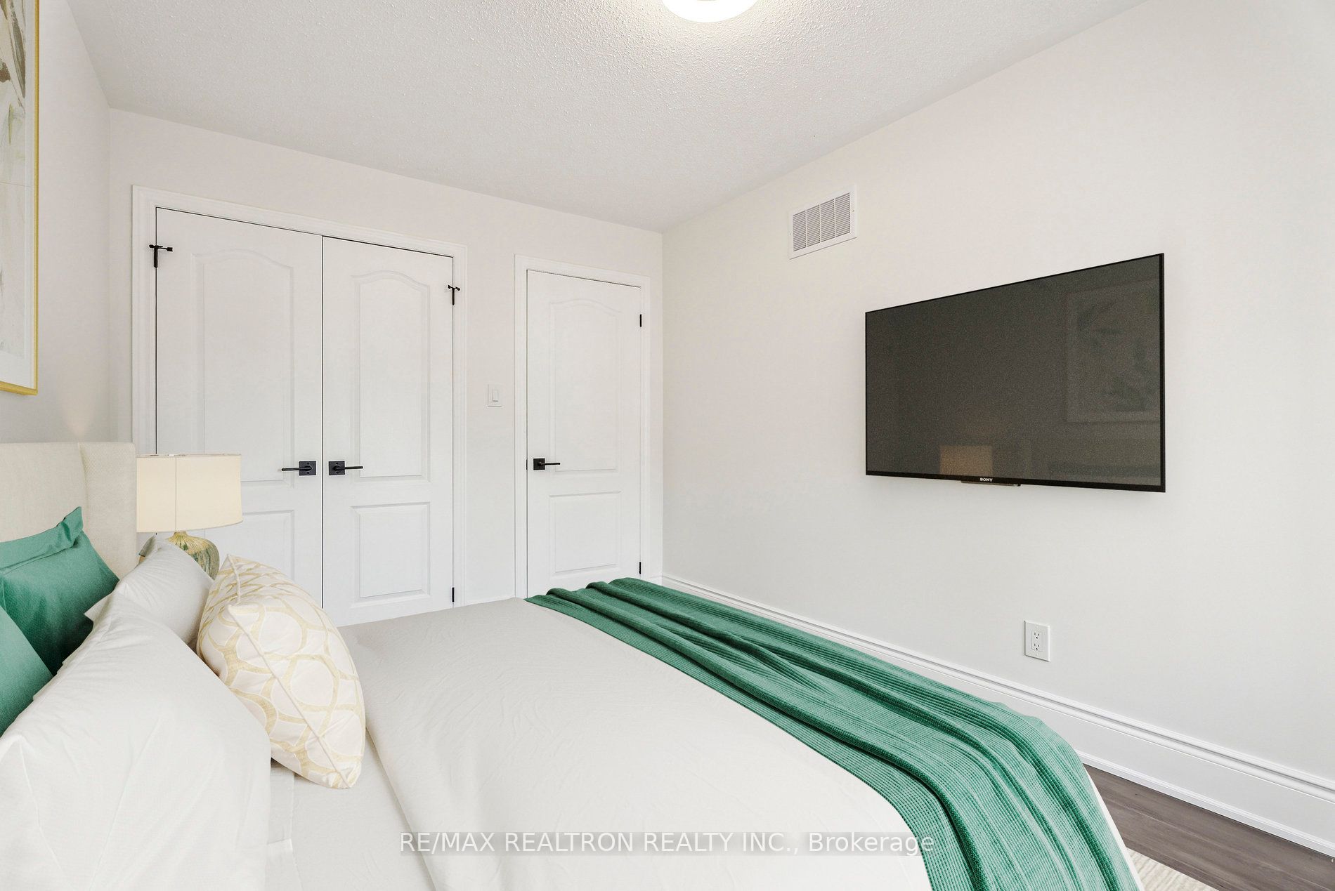2 Mary Gapper Cres, #9