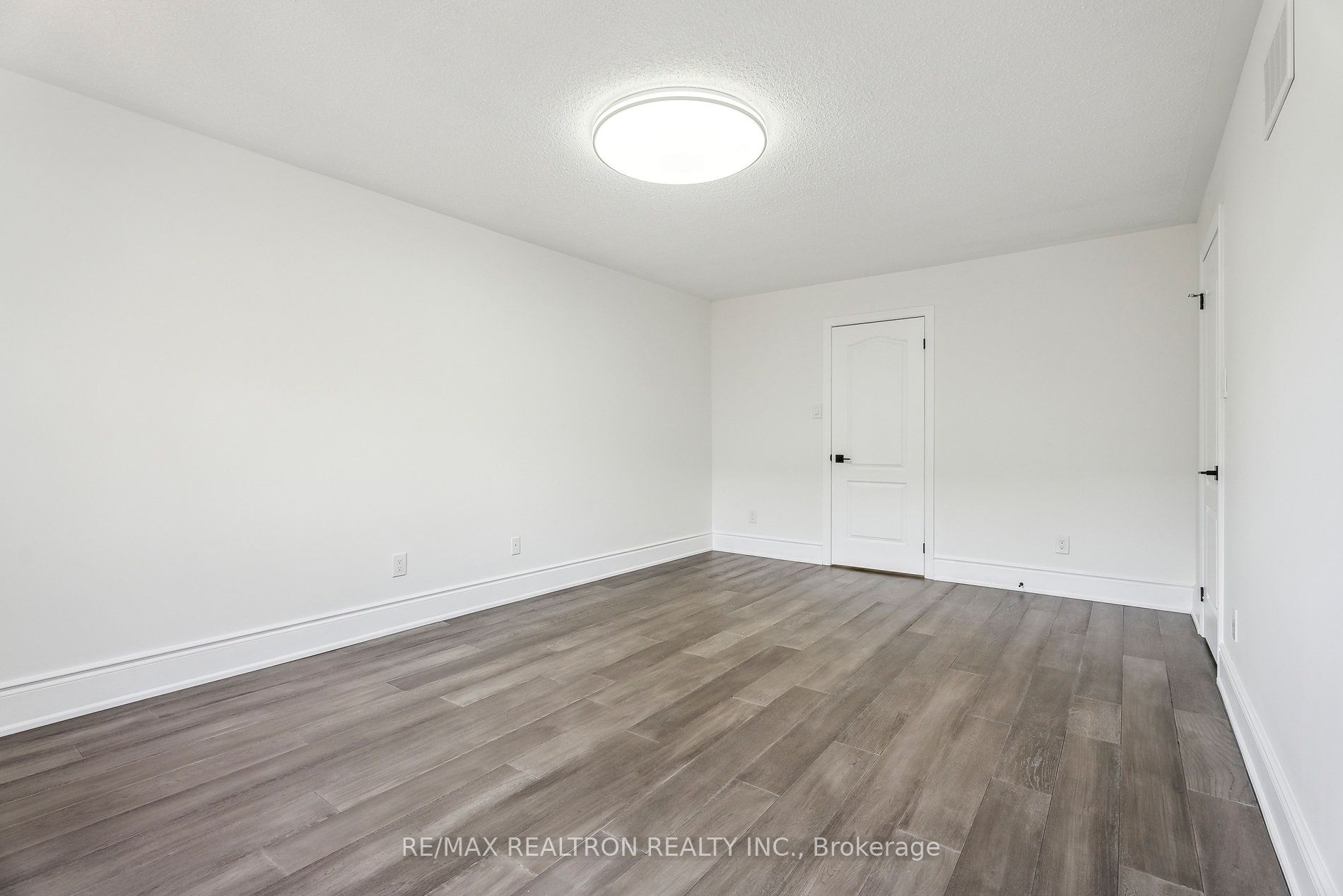 2 Mary Gapper Cres, #9