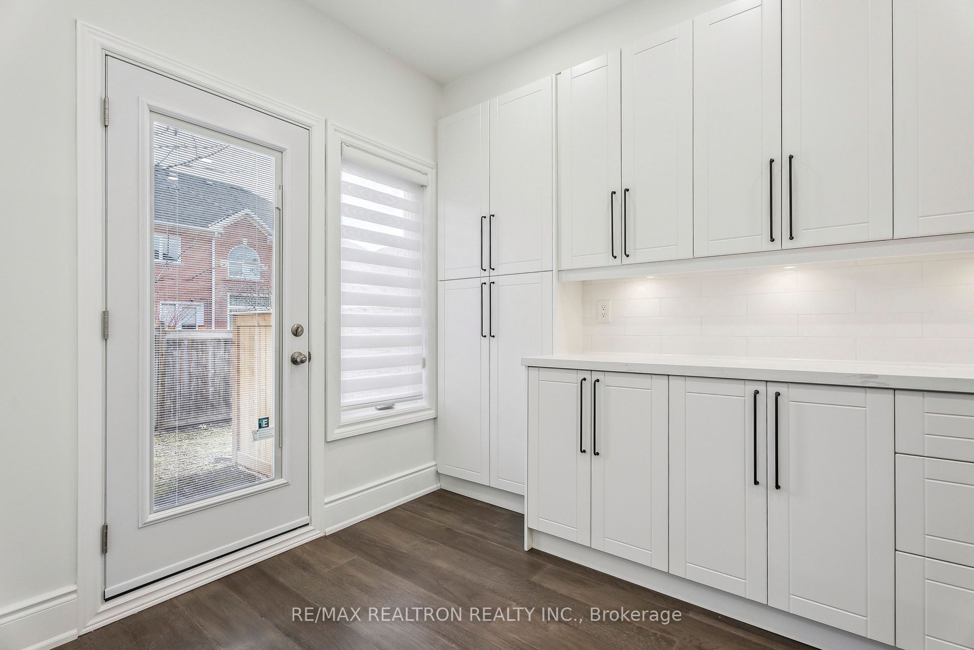 2 Mary Gapper Cres, #9