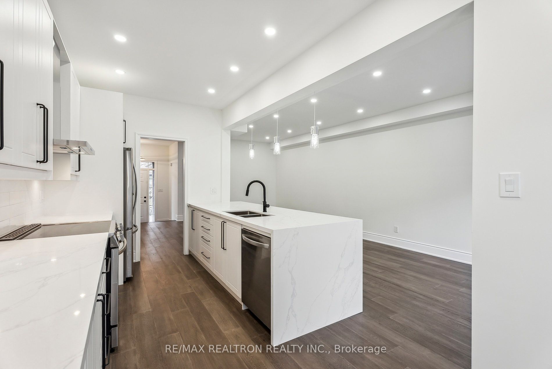 2 Mary Gapper Cres, #9