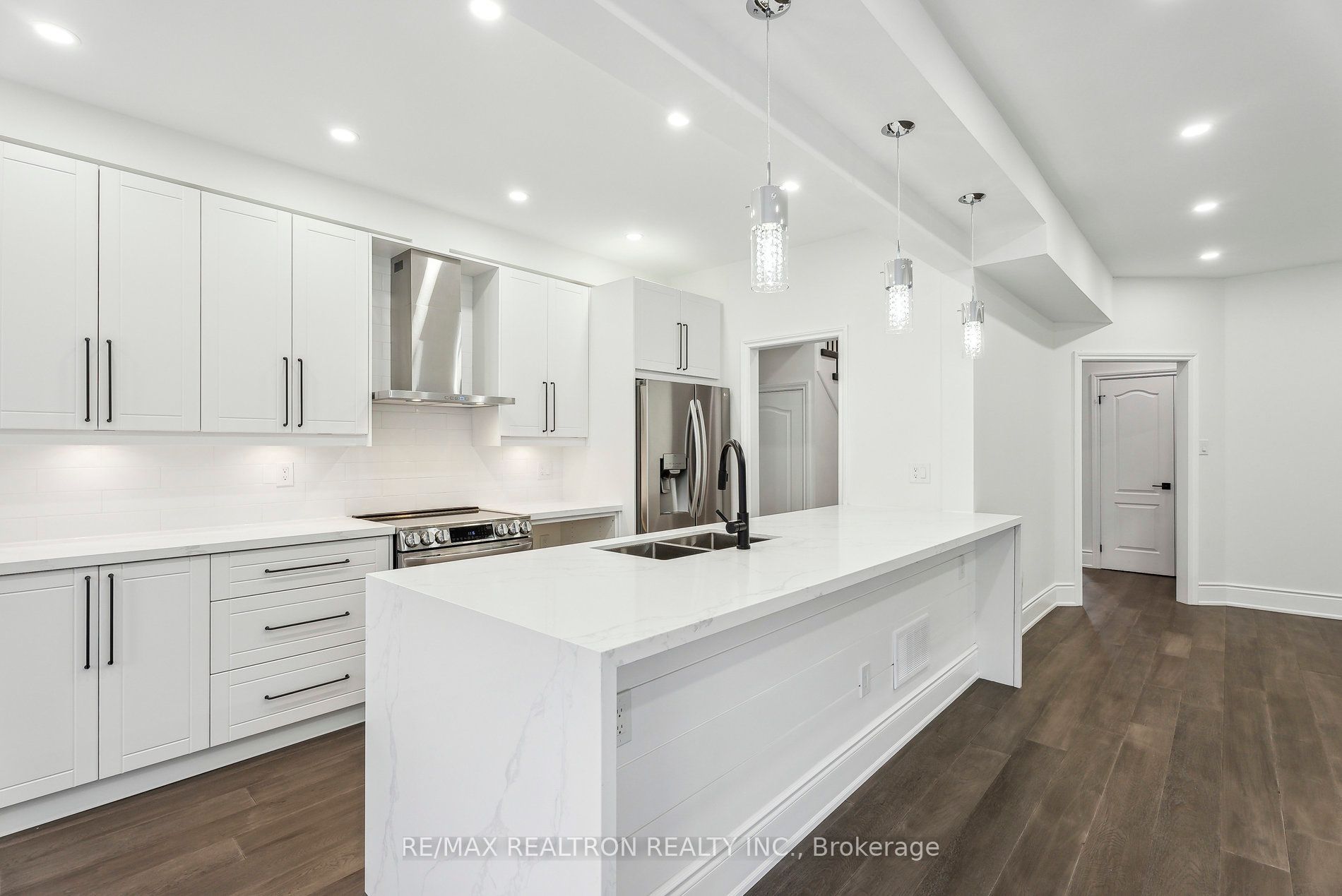 2 Mary Gapper Cres, #9