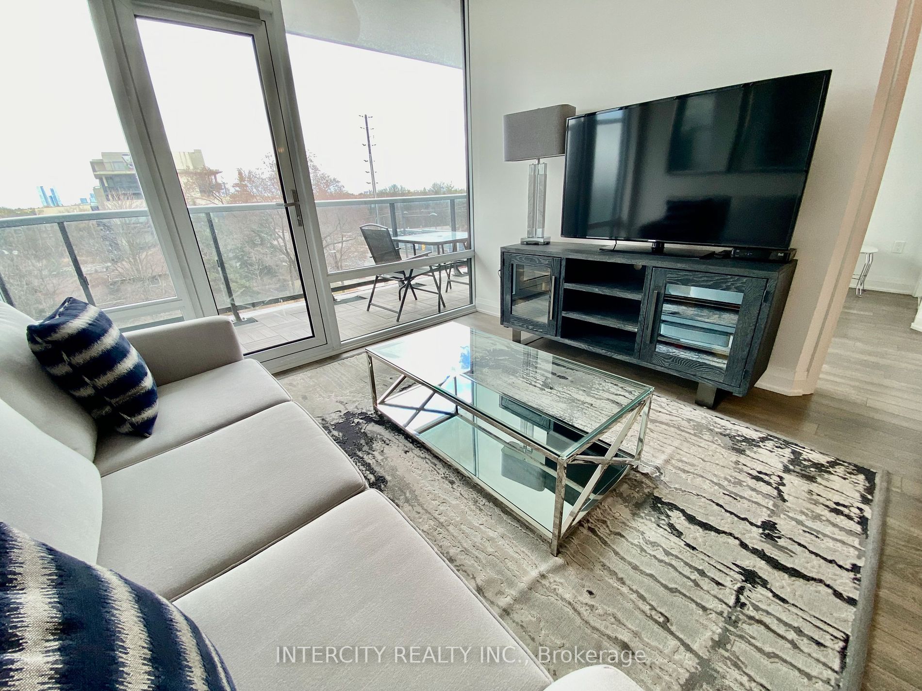 4800 Highway 7 #421