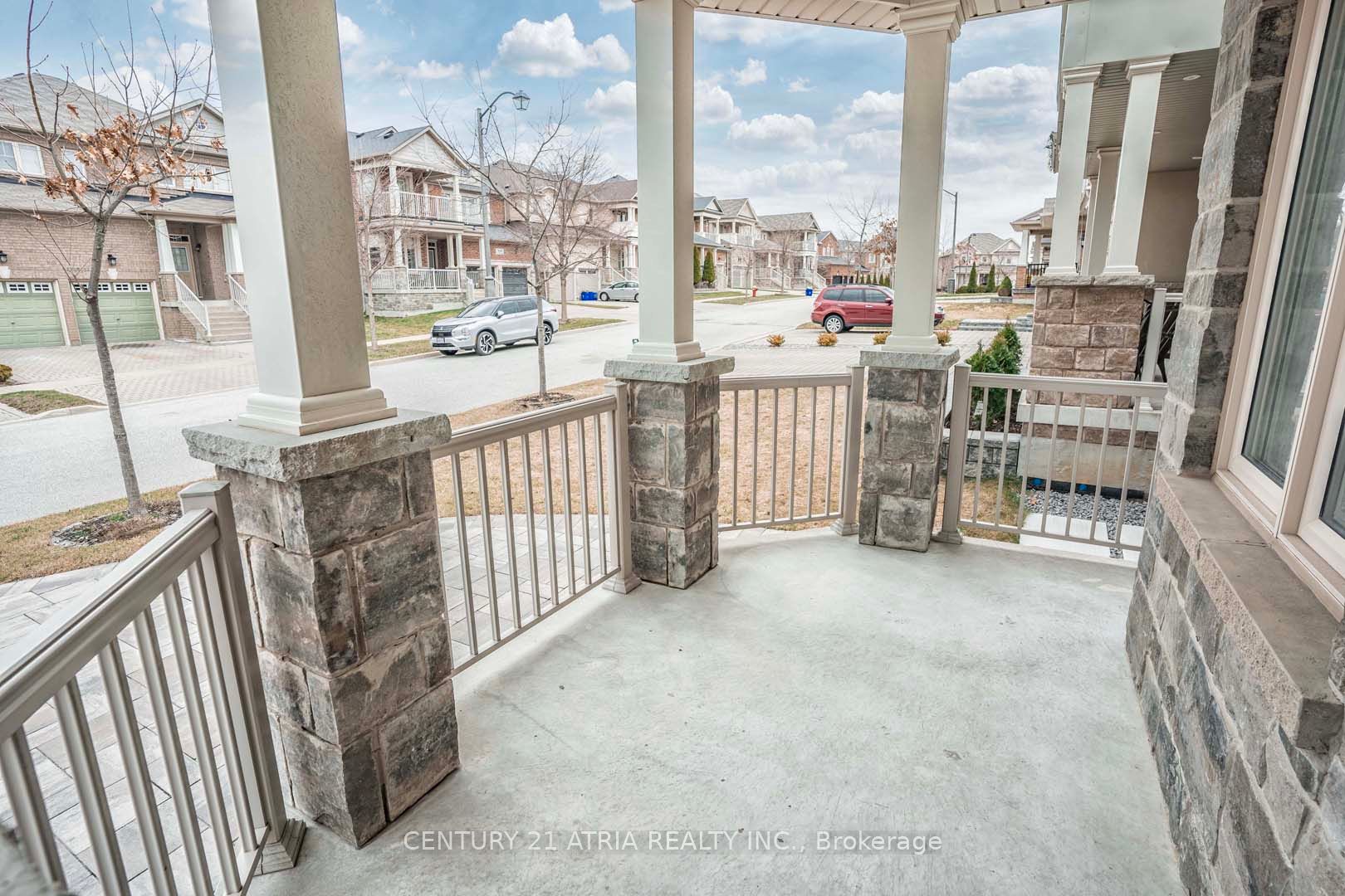 48 Farmhouse Cres