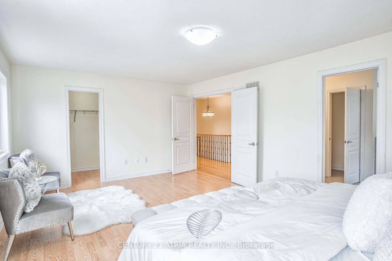 48 Farmhouse Cres