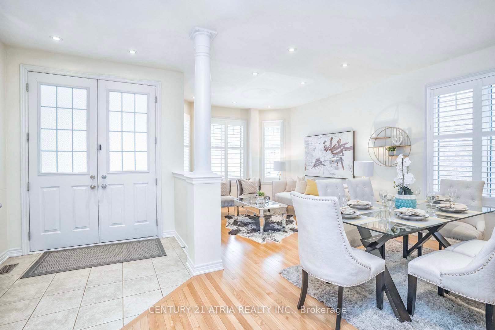 48 Farmhouse Cres