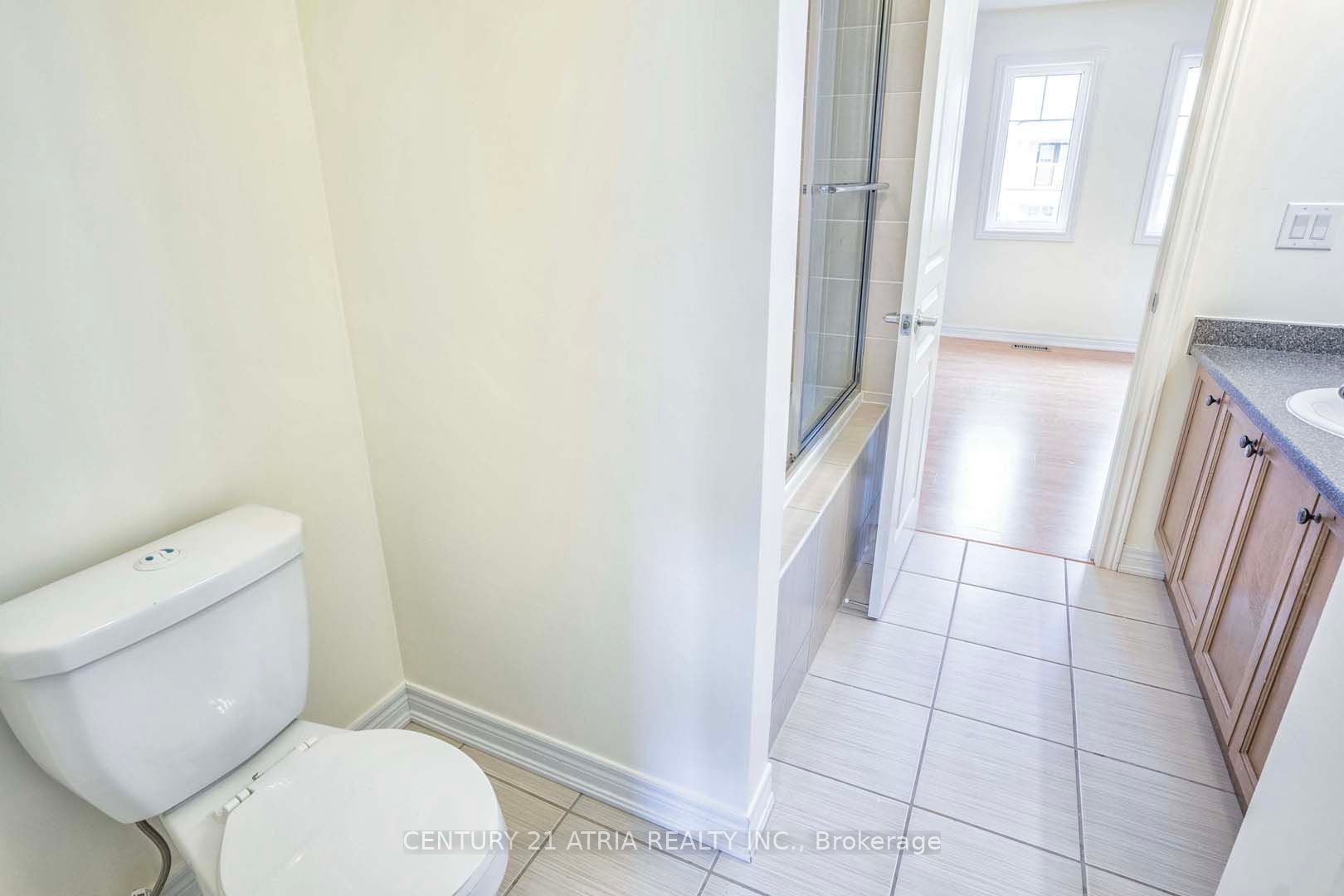 48 Farmhouse Cres