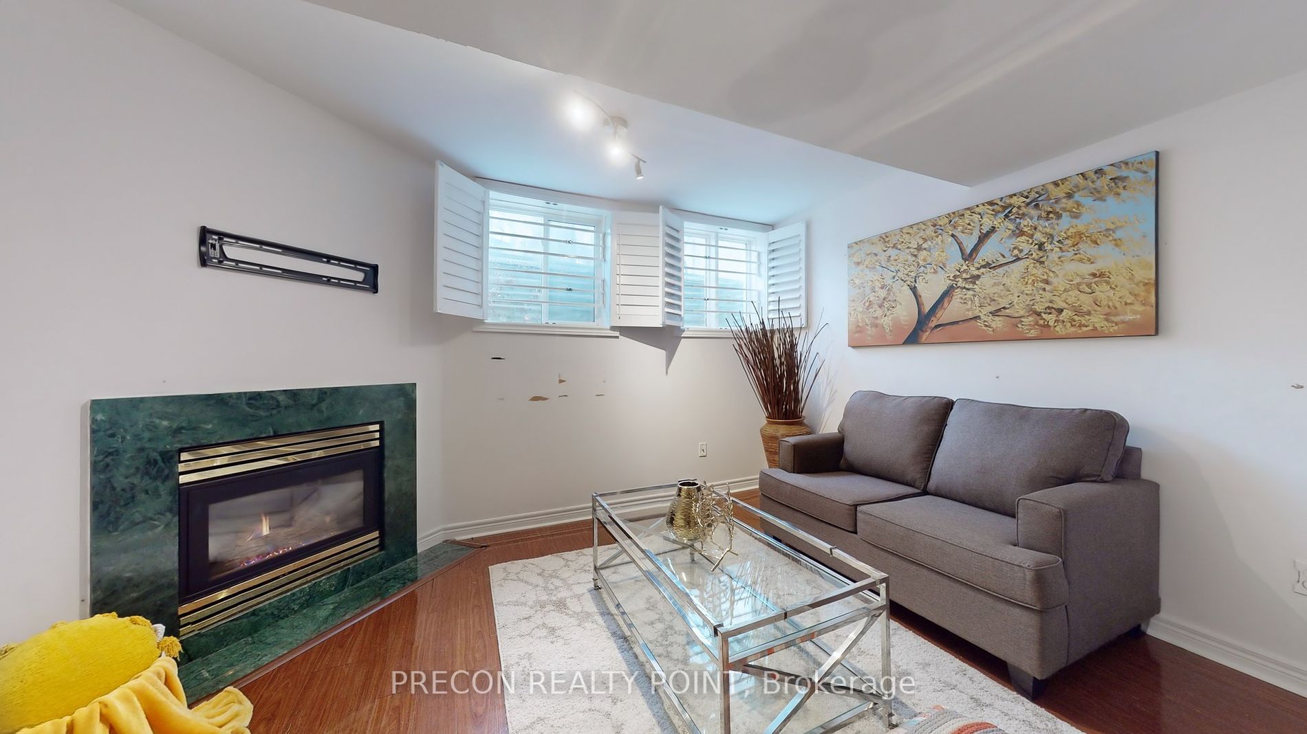 190 Harding Boulevard W, #112