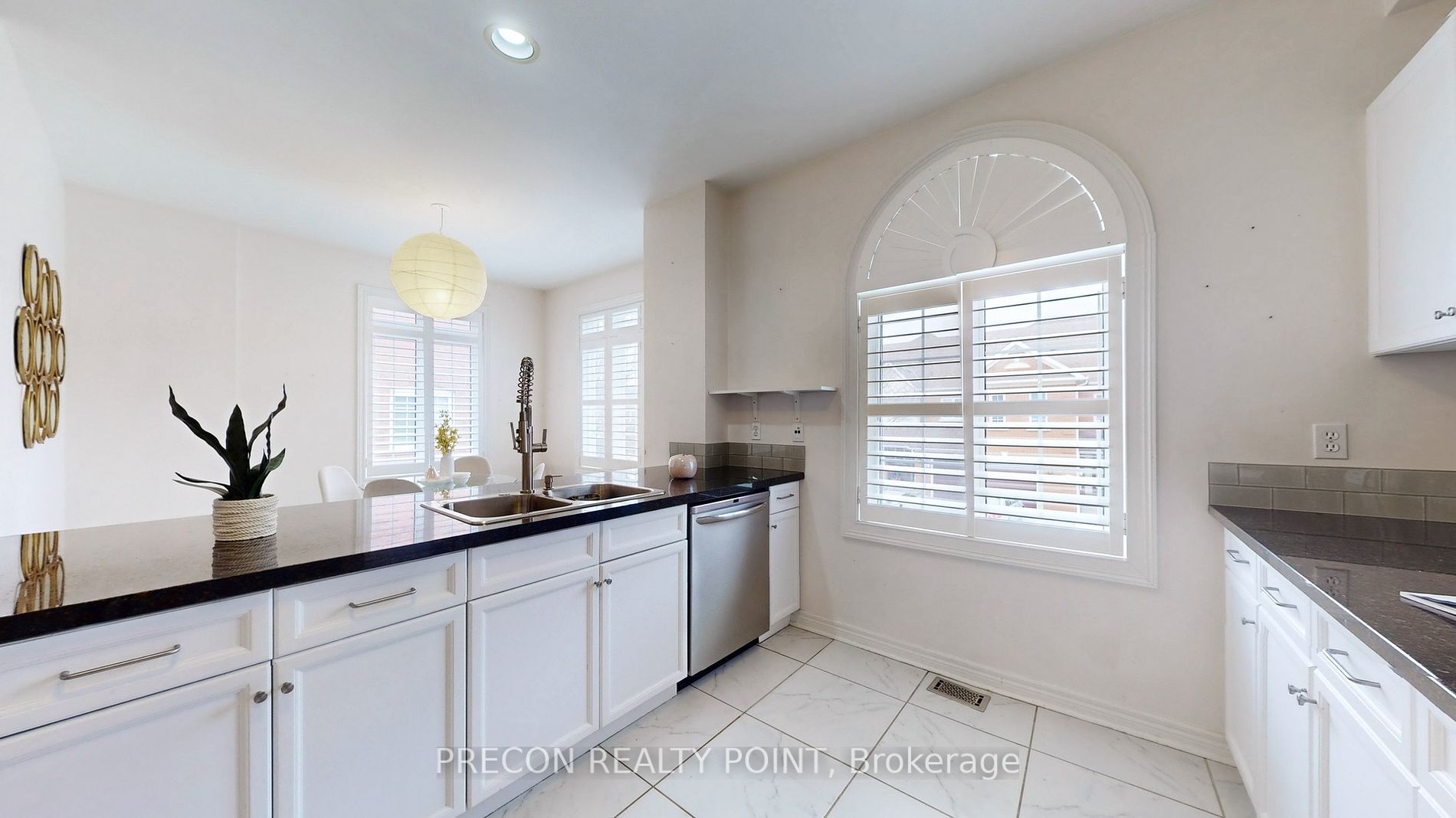 190 Harding Boulevard W, #112