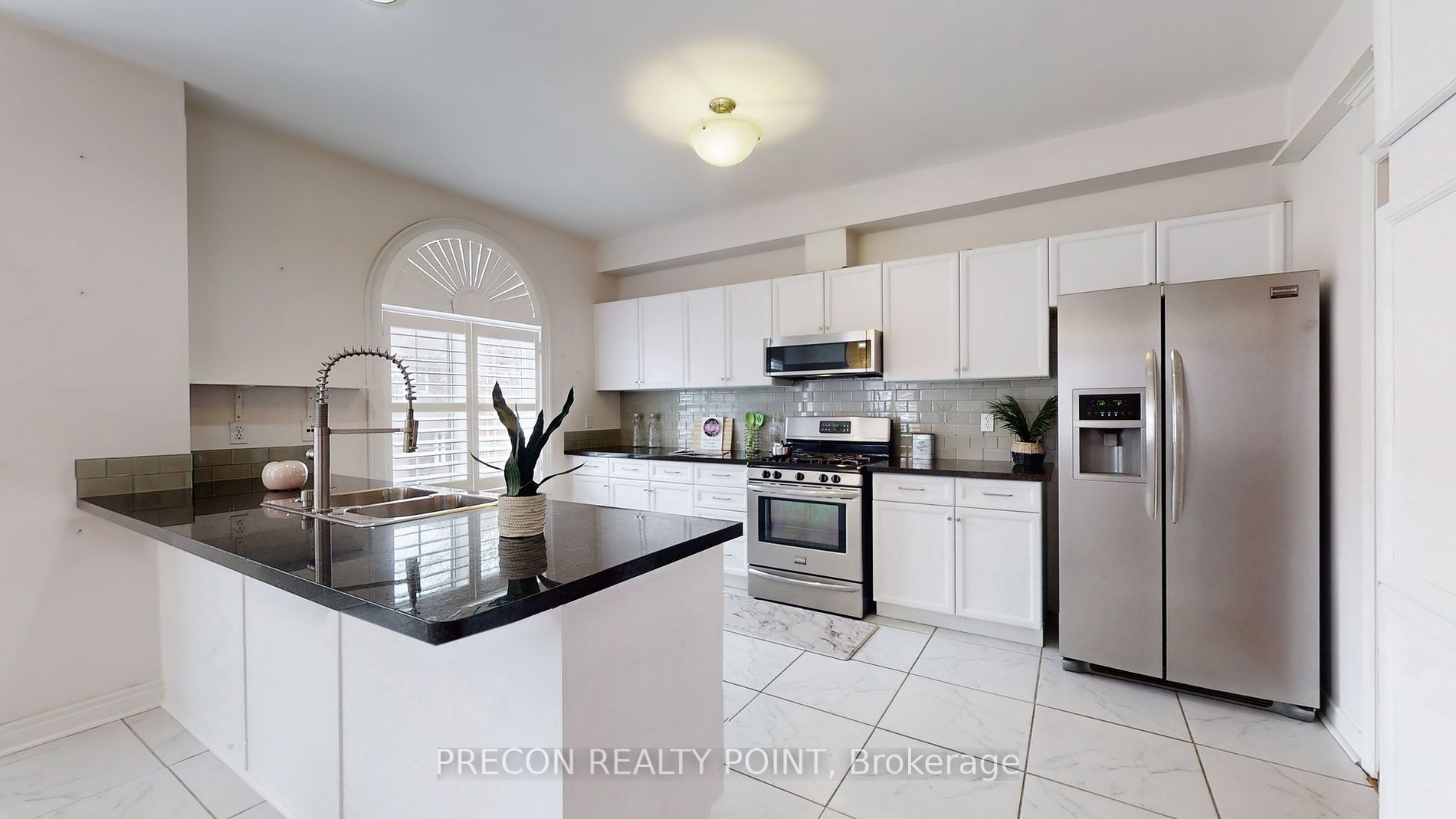190 Harding Boulevard W, #112