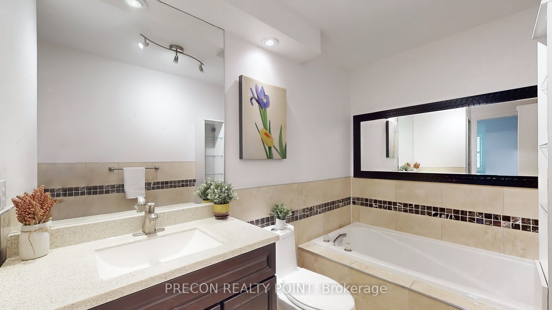 190 Harding Boulevard W, #112