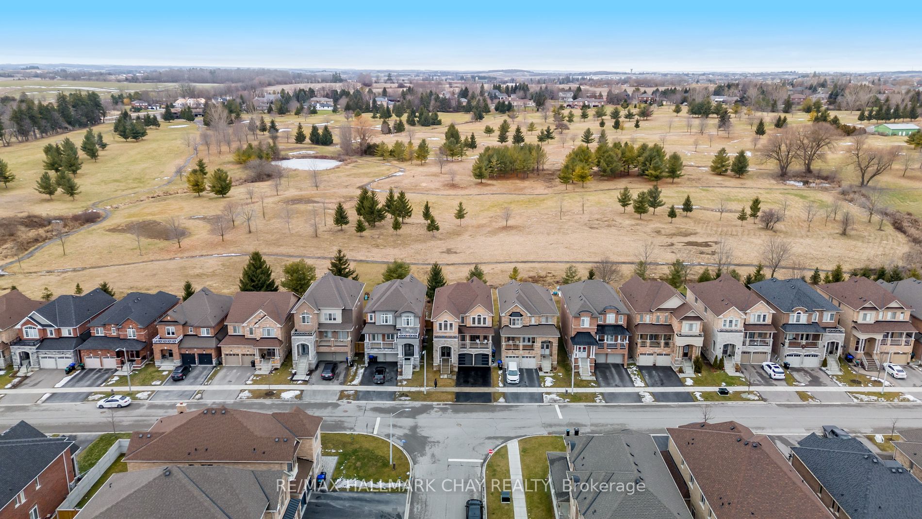 142 Inverness Way