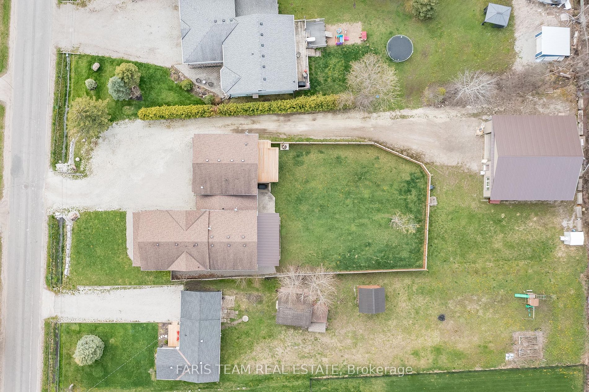 938 Corner Avenue