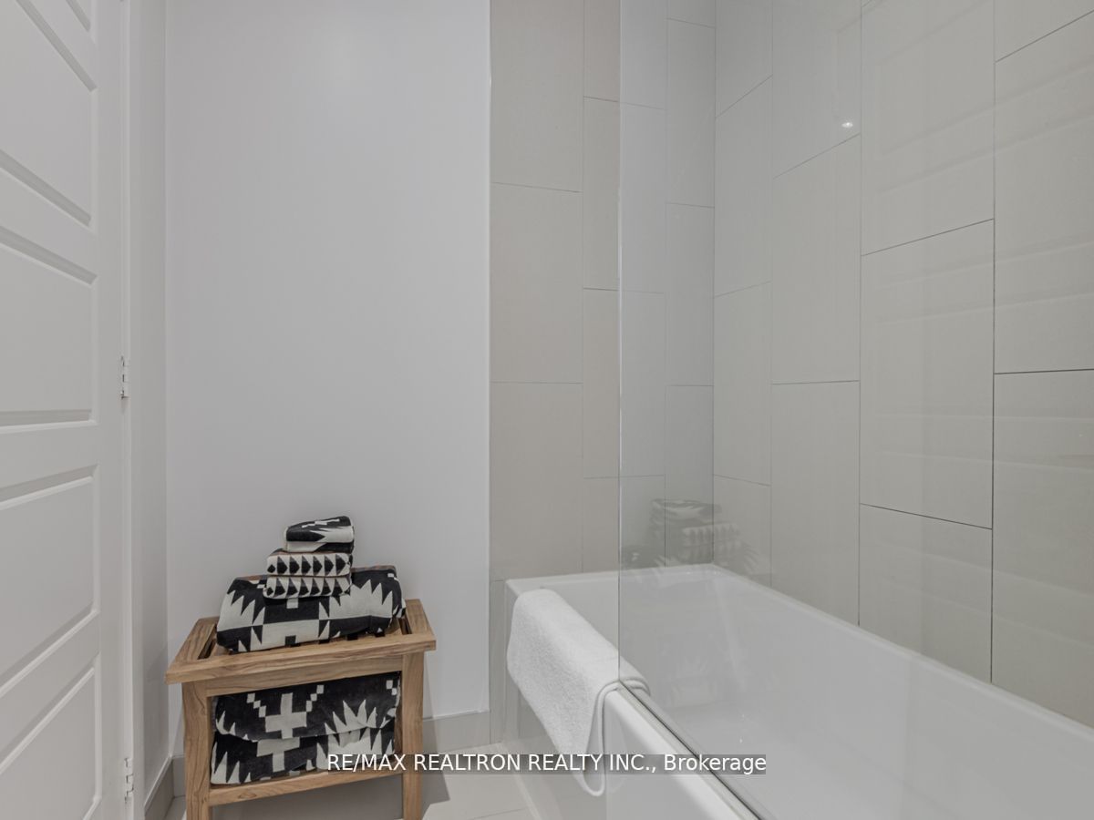 261 Broward Way, #52