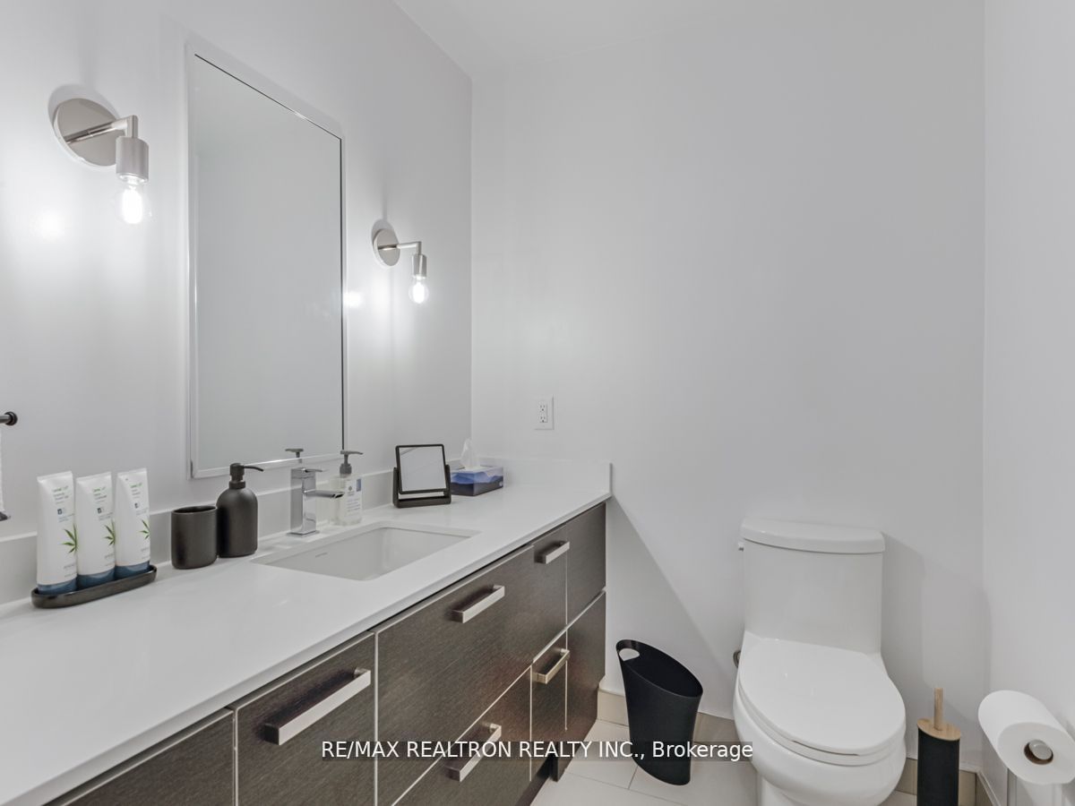 261 Broward Way, #52