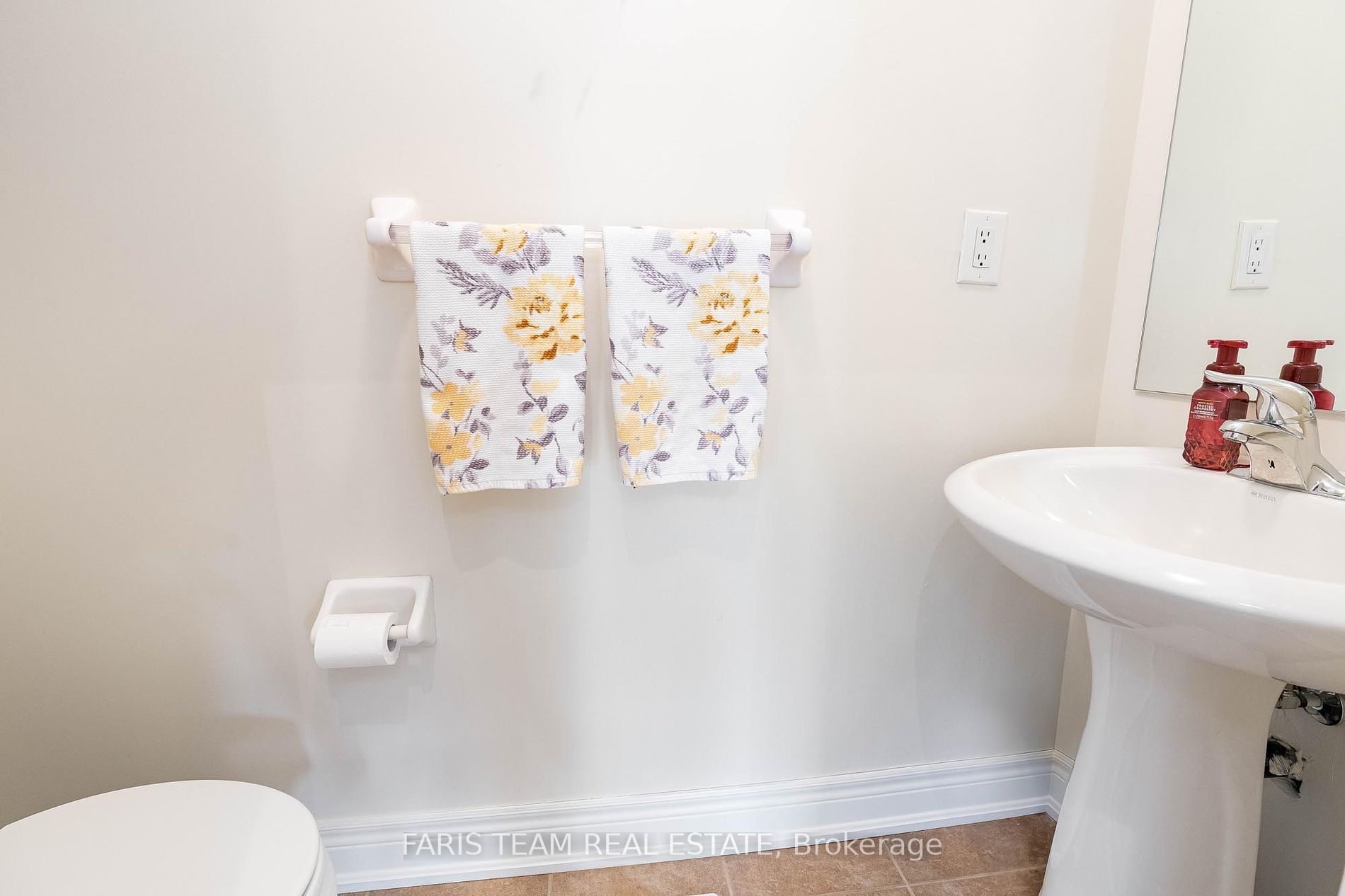 1158 Quaker Trail