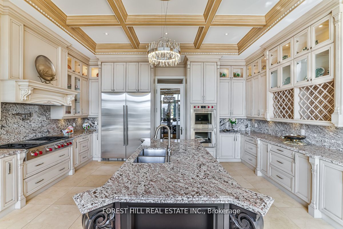 45 Kensington Dr