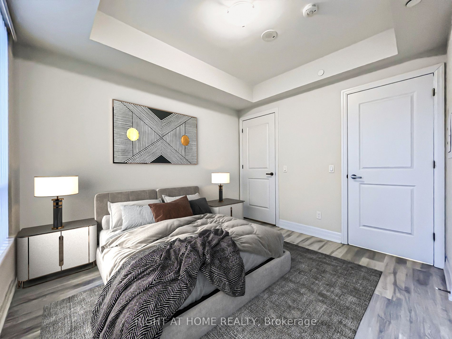 9085 Jane St, #811