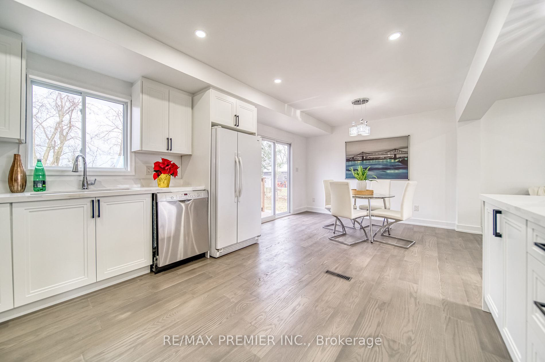 4806 5th Side Road, #Main