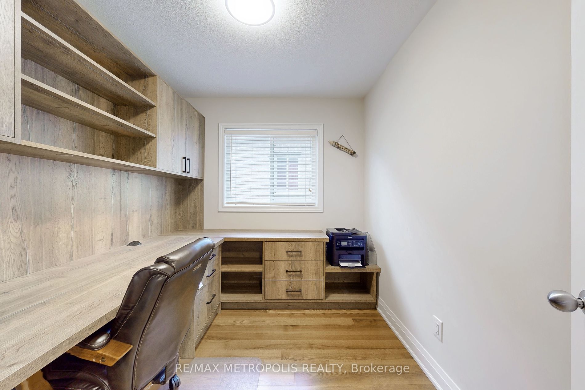 179 Armstrong Crescent