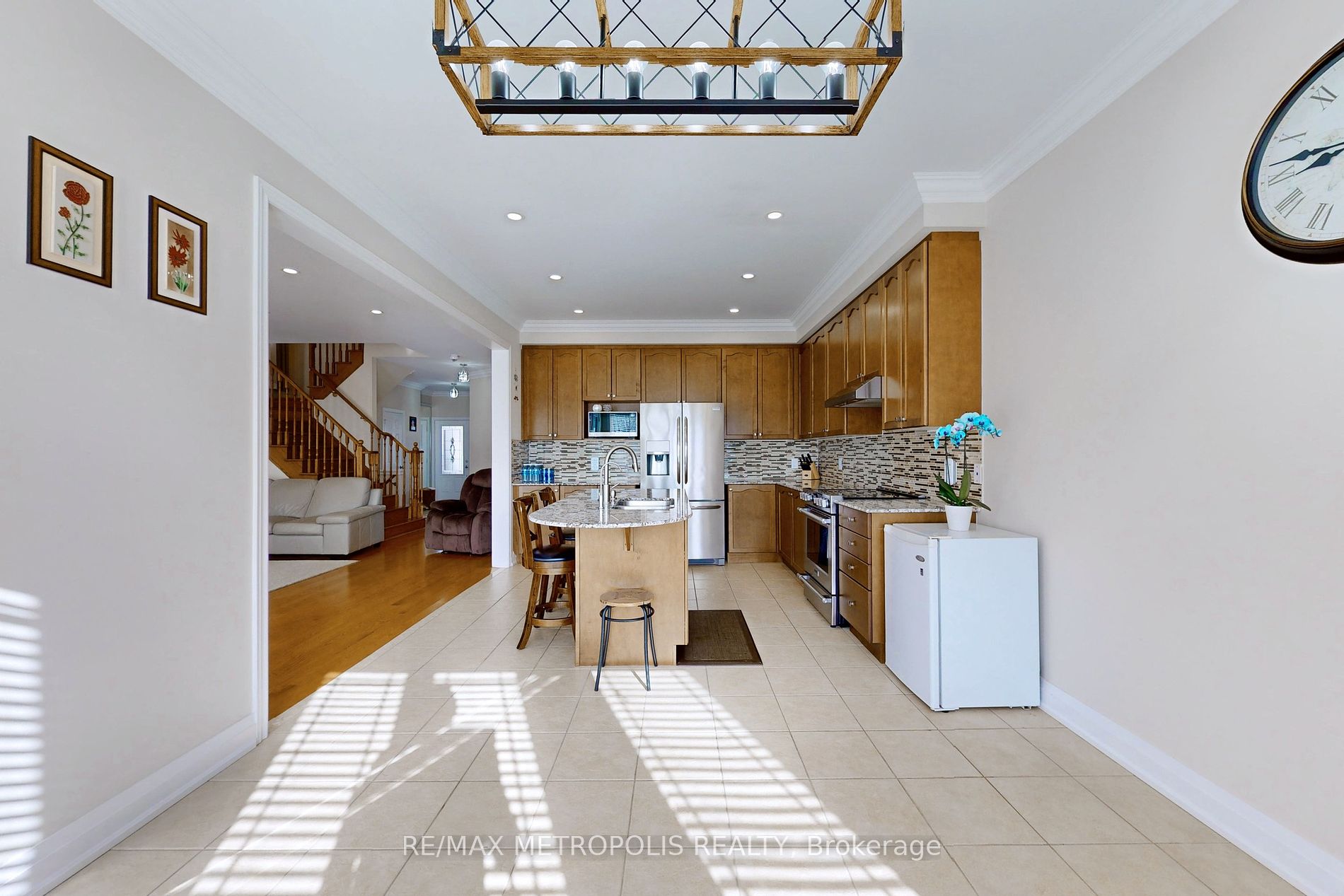 179 Armstrong Crescent