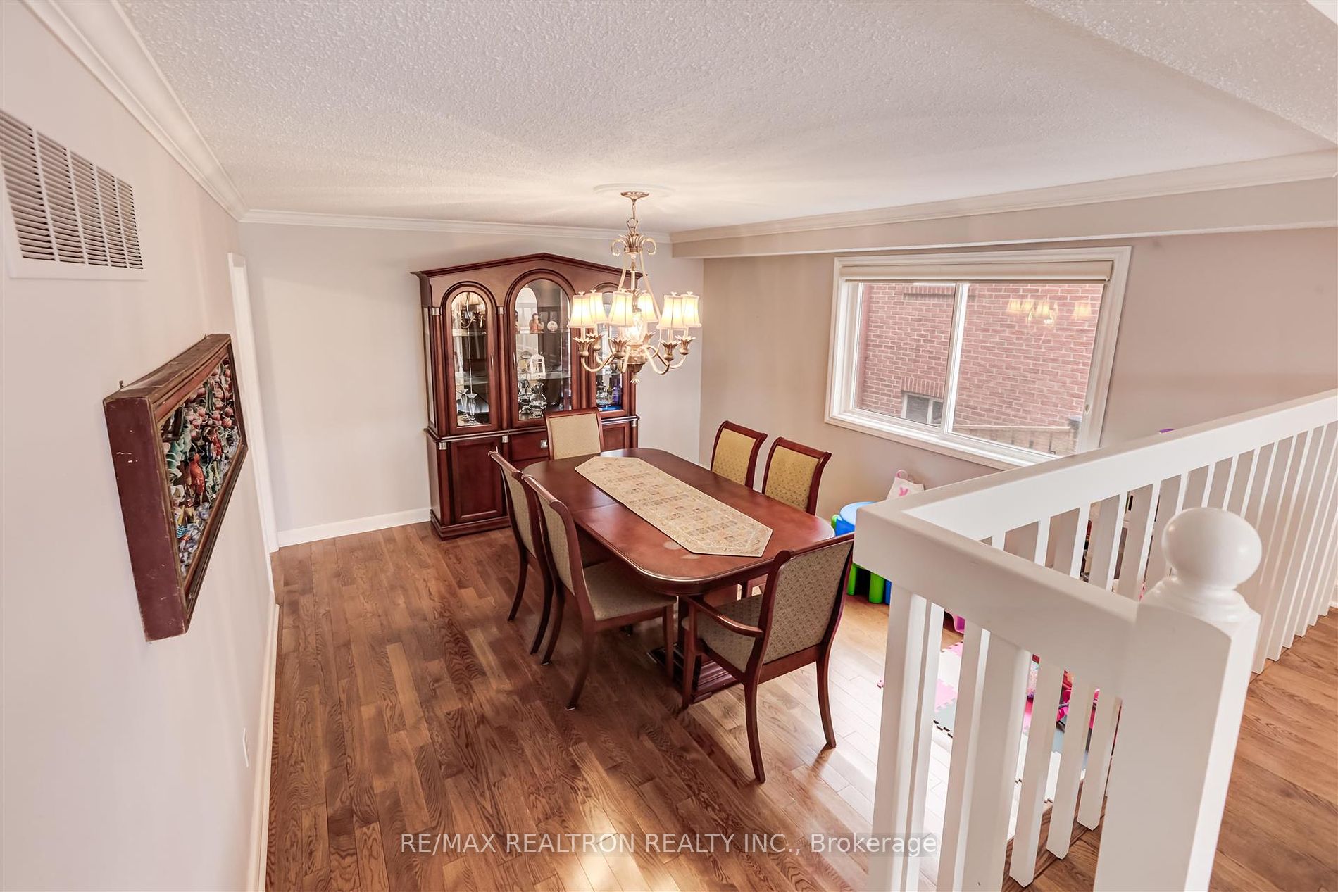 64 Cardinal Cres