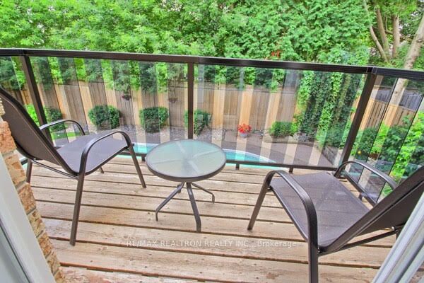 64 Cardinal Cres