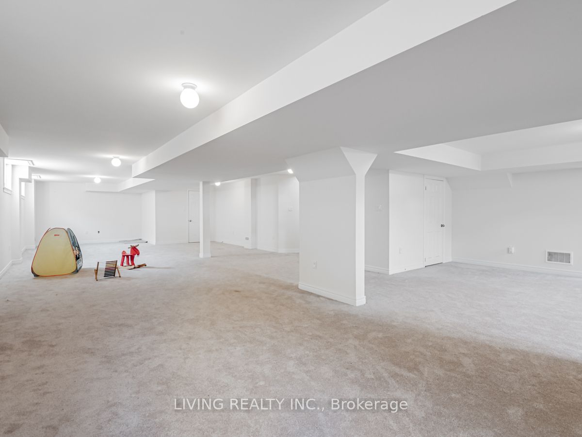 127 Copeland Crescent