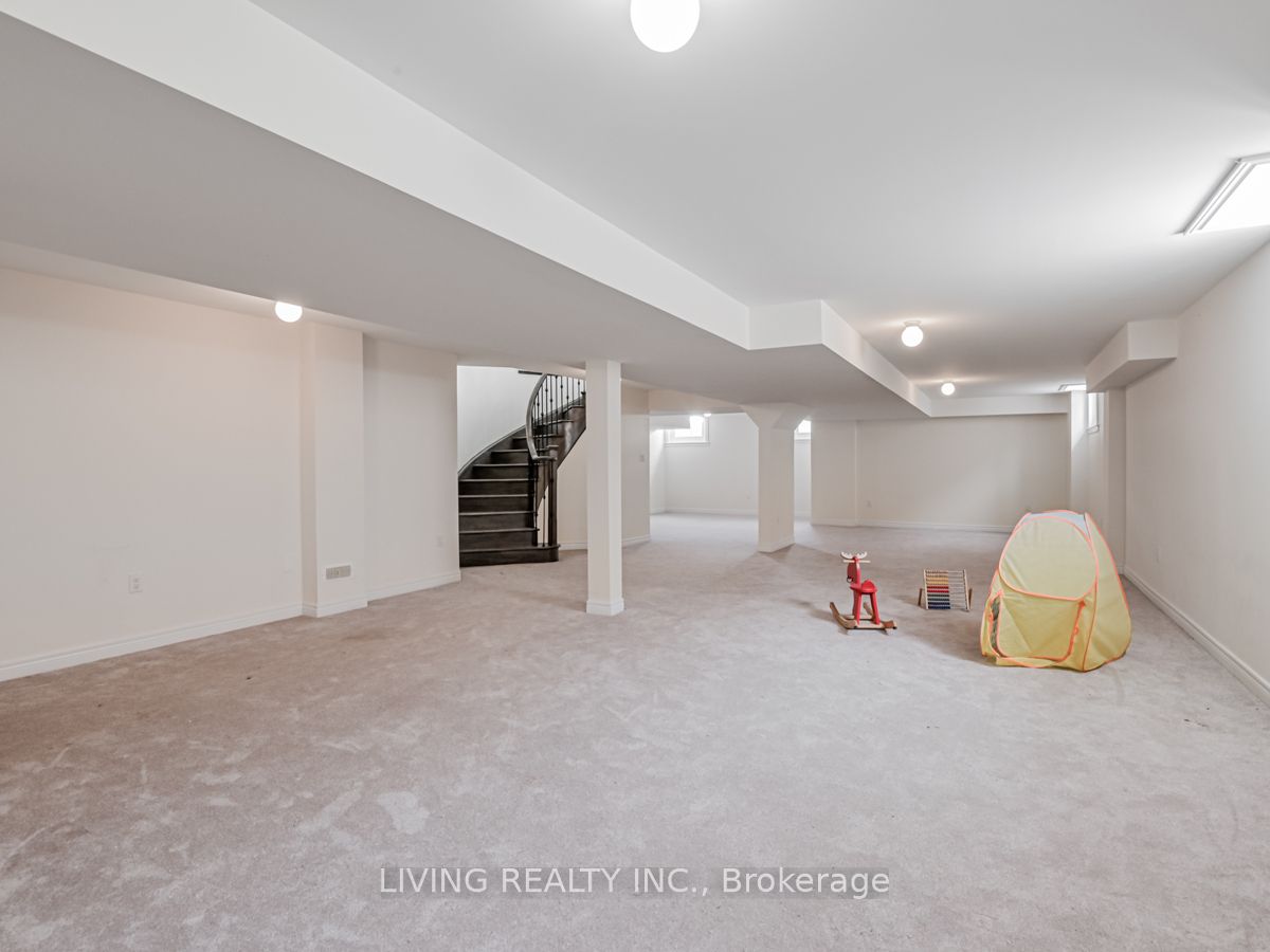127 Copeland Crescent