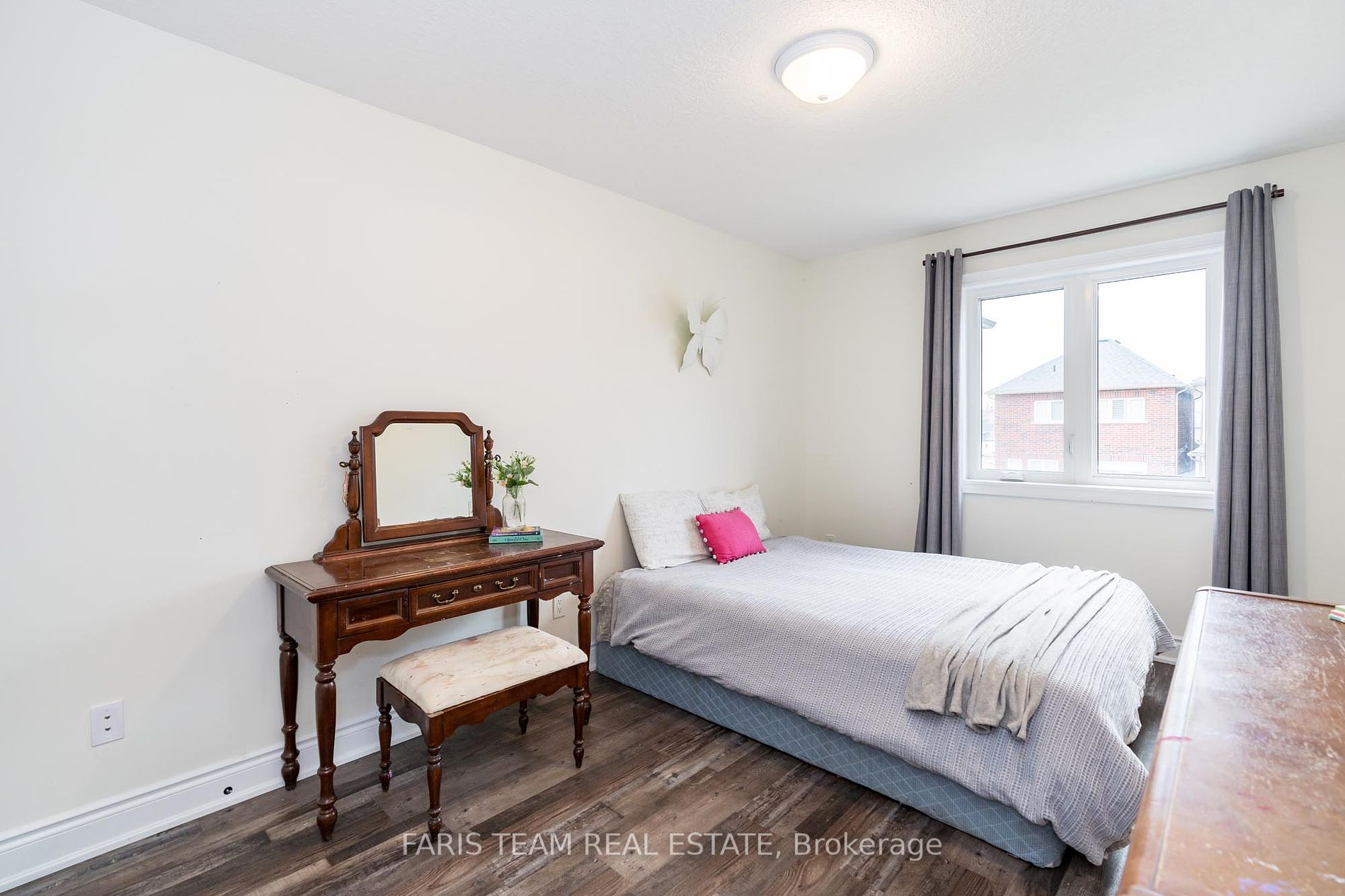 26 Morris Dr