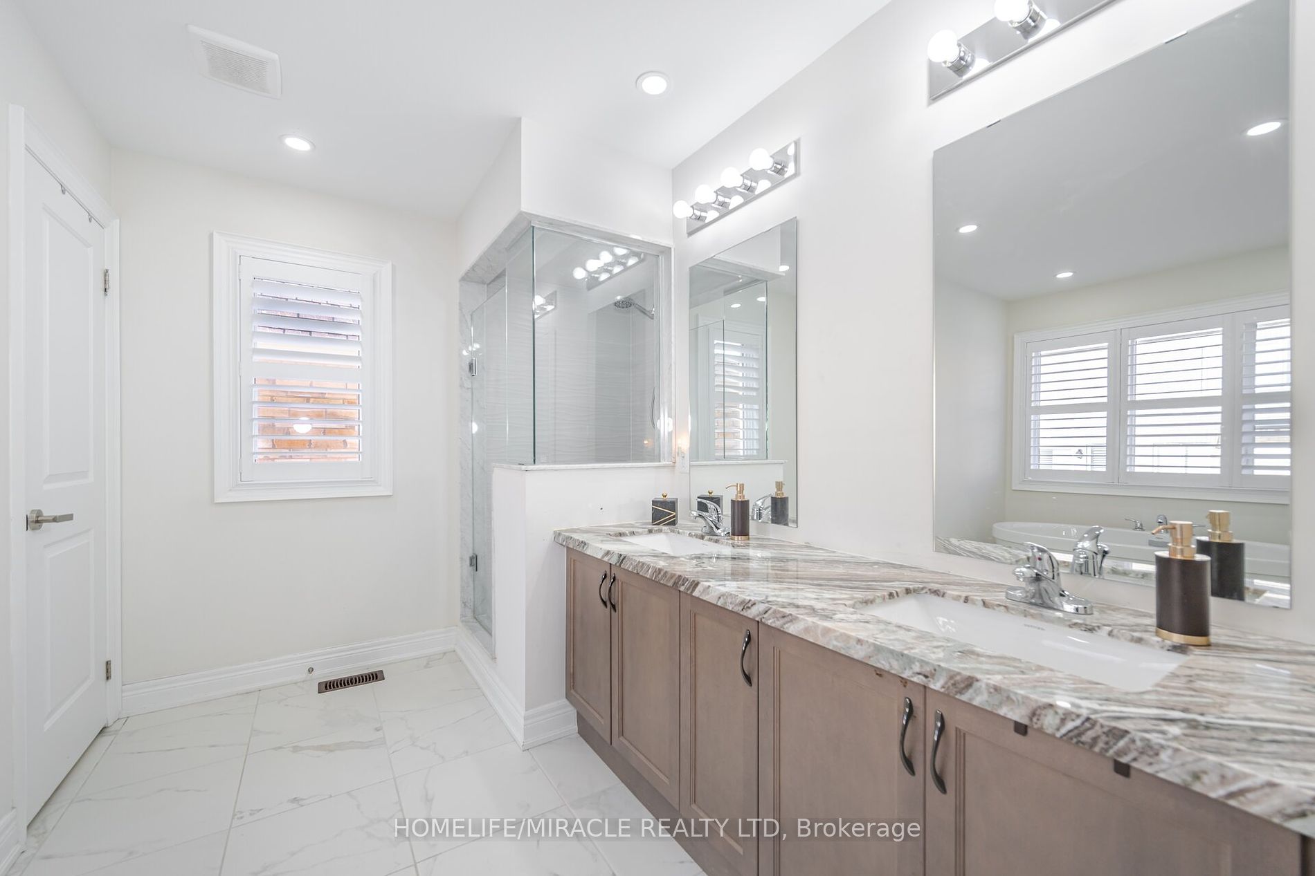 27 Balsdon Hollow