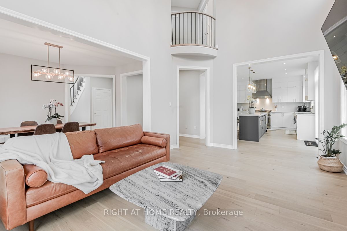 30 PINECREST Street