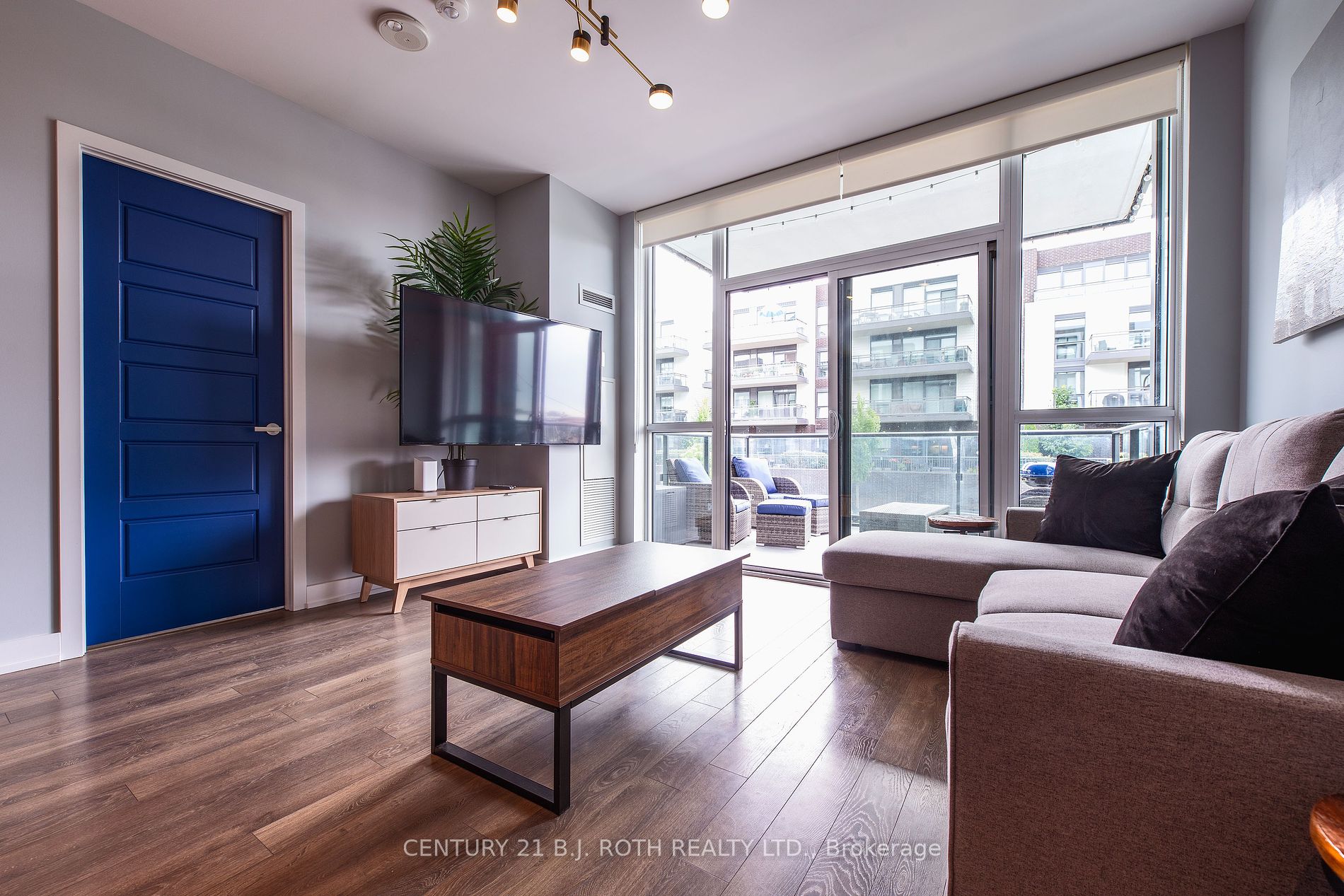 375 SEA RAY Avenue, #116