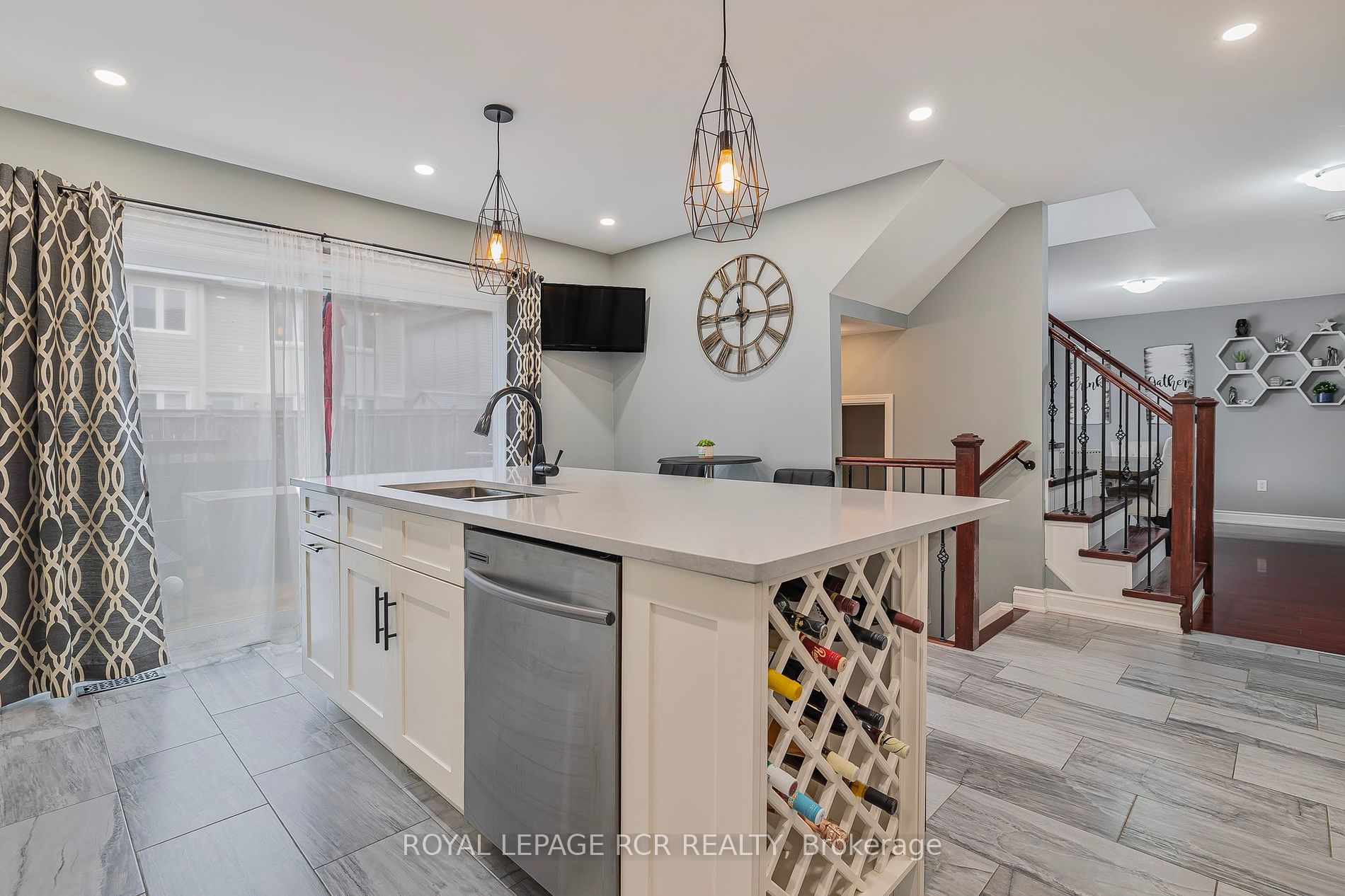 74 Kidd Crescent