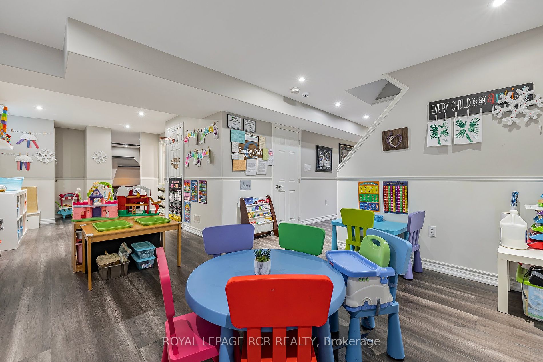 74 Kidd Crescent