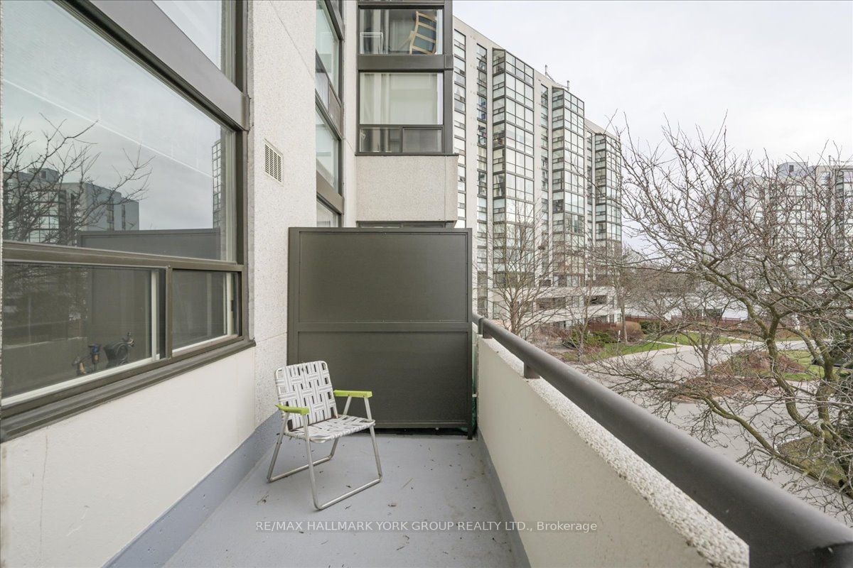 40 Harding Boulevard W, #312