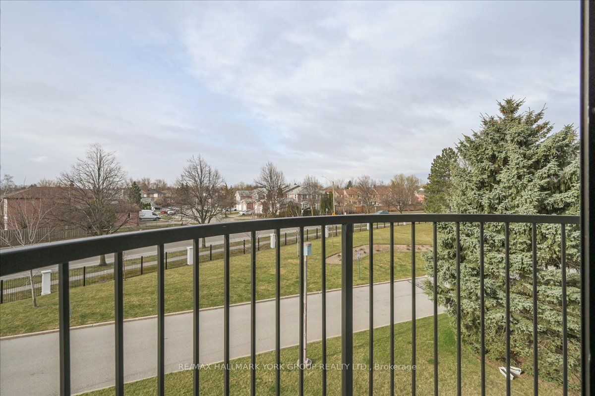 40 Harding Boulevard W, #312
