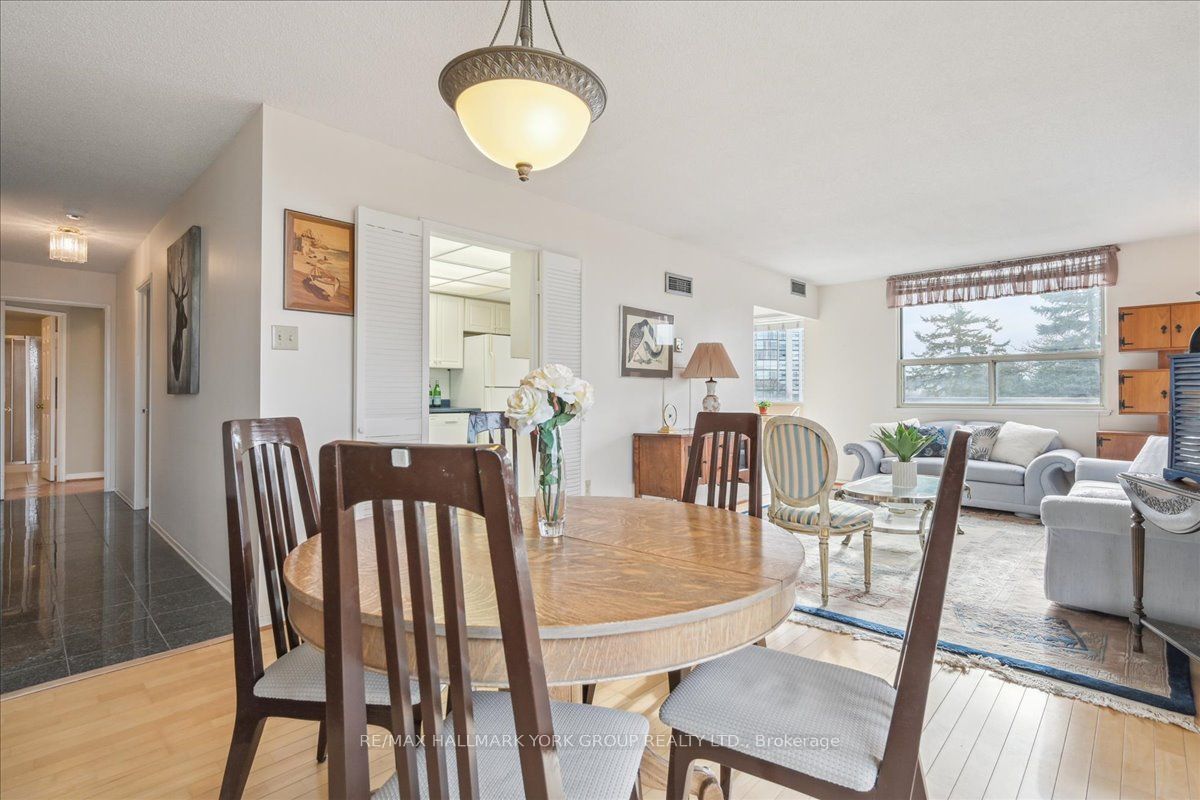 40 Harding Boulevard W, #312