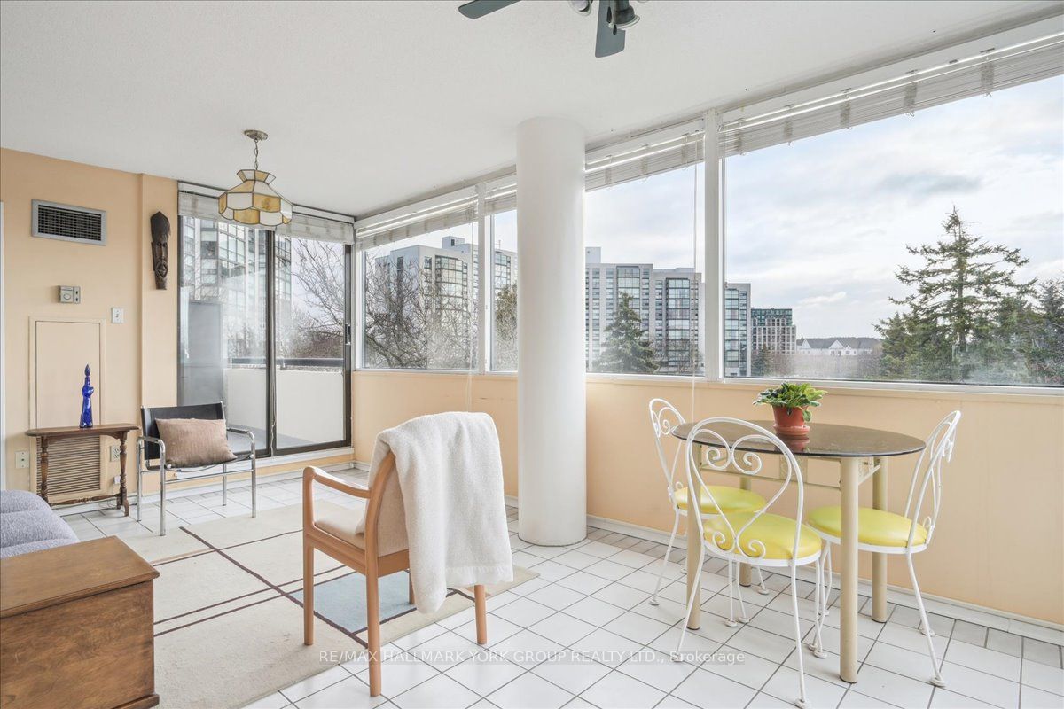 40 Harding Boulevard W, #312